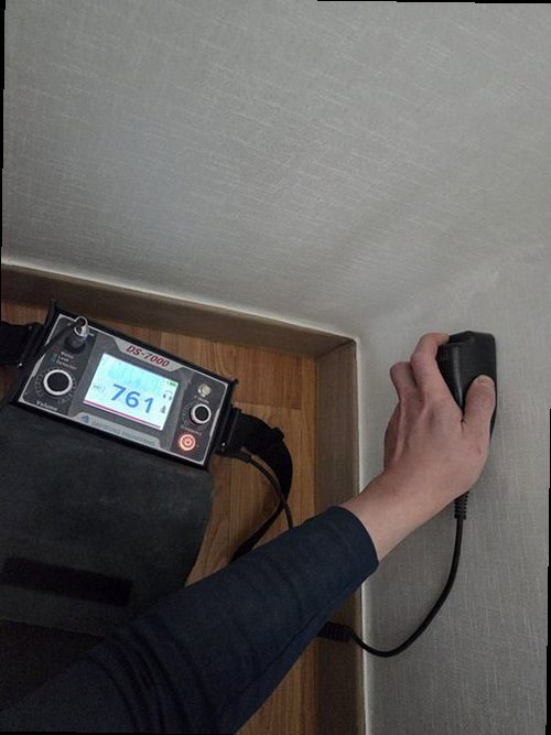 서초구 누수탐지 수도계량기 별침과 보일러 배관을 확인하는 현장 점검 모습
