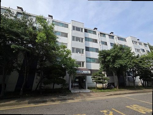 의정부 누수탐지 천장 누수 흔적과 수분 측정기를 확인하는 현장