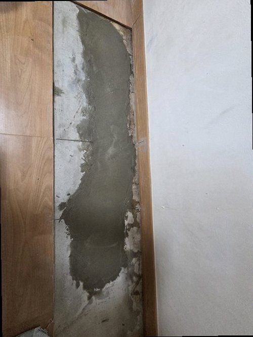 동래구 누수탐지 아래층 천장 누수 흔적과 점검을 준비하는 현장