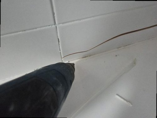 부산 서구 누수탐지 공압 게이지와 청음 장비로 누수 위치를 확인하는 과정