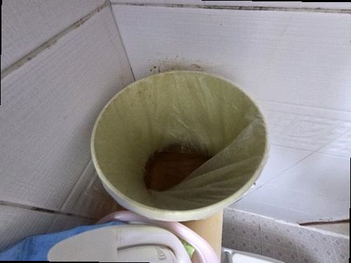 연수구 누수탐지 욕실 천장 물자국과 수분 측정 현장