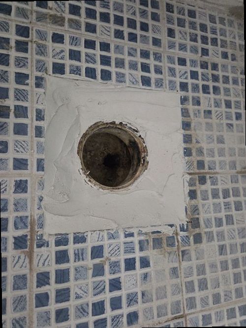 장안구 누수탐지 욕실 바닥과 배관 누수 여부를 비교 점검하는 현장