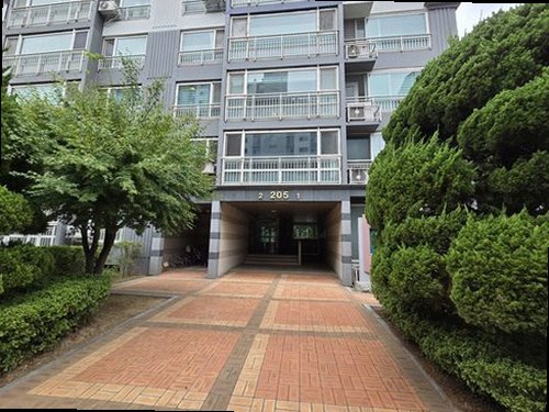 양주 누수탐지 보일러와 난방 분배기 주변을 점검하는 현장