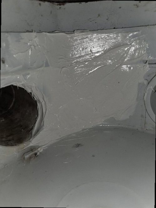 이천 누수탐지 천장 얼룩과 바닥 습기 발생 위치를 확인하는 현장 점검