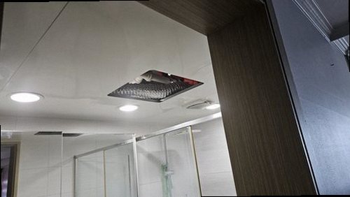 평택 누수탐지 공압 게이지와 가스탐지기를 이용해 배관 이상 구간을 확인하는 모습
