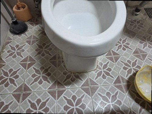 대전 중구 누수탐지 수도계량기 별침과 욕실 천장 누수 흔적 확인 모습