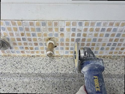 덕양구 누수탐지 누수 배관 보수 후 건조와 벽면 마감을 진행한 주방