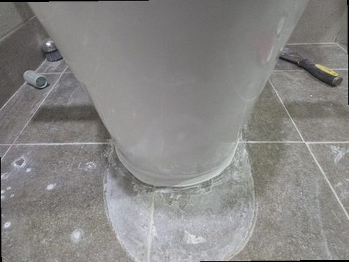 천안시 서북구 누수탐지 굴착 전 관로 위치와 누수 지점을 비교하는 현장 점검